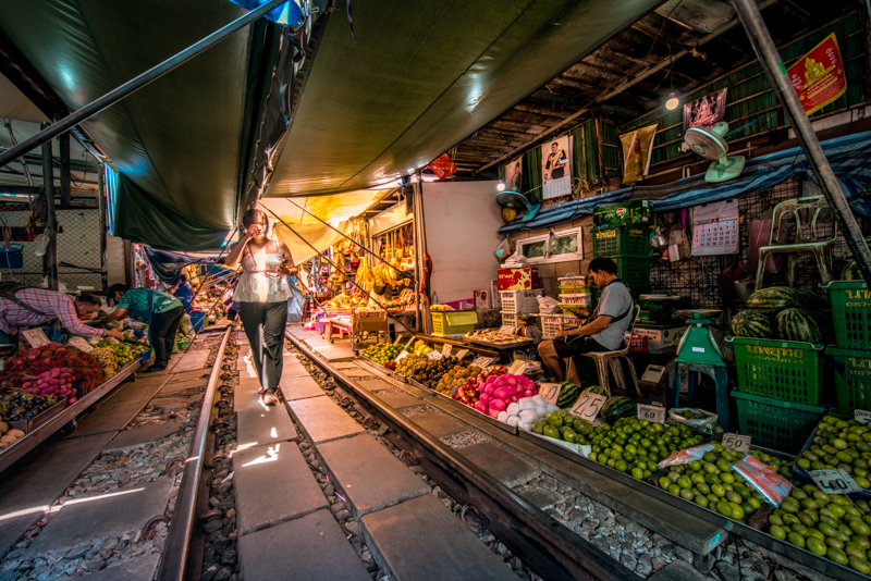 Le marché de Maeklong (REP127_90244)