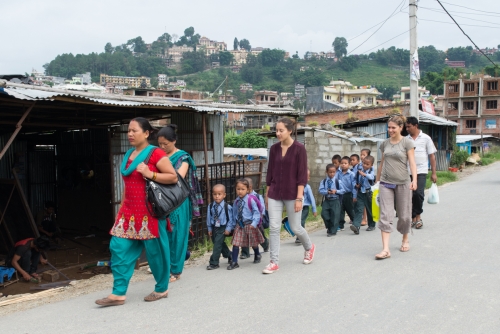 Gonkyap en marche pour l'école Katmandou (REP101_52465)