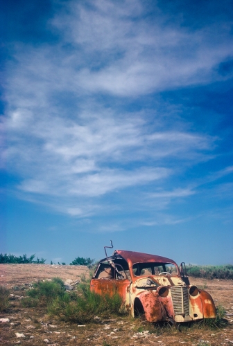 Le Contadour voiture abandonnée (REP028-00199)