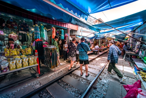 Le marché de Maeklong (REP127_90238)