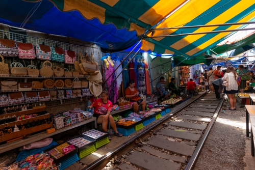 Le marché de Maeklong (REP127_90240)