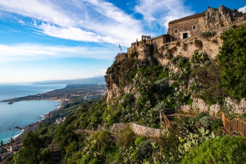 Les hauteurs de Taormina (REP041-48609)