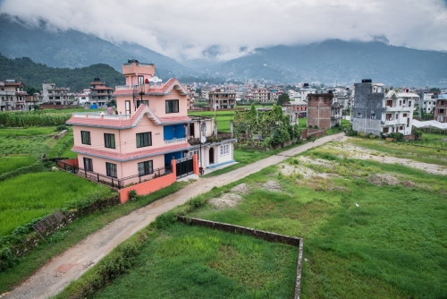 Les maisons aux abords de Helpless Katmandou (REP102-53003)