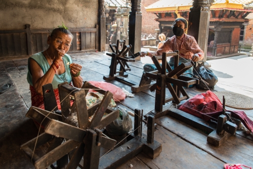 Les métiers à tisser Bhaktapur (REP079-53586)