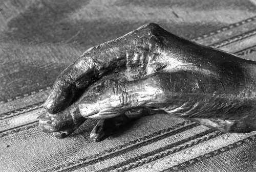 Main de Jean Giobo, moulage bronze (REP010_2989)