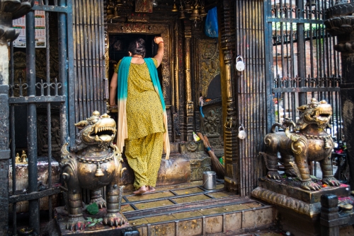 Petit temple de quartier Bhaktapur (REP079-53596)