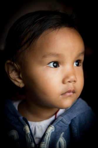Petite fille Népalaise (REP012_52498)