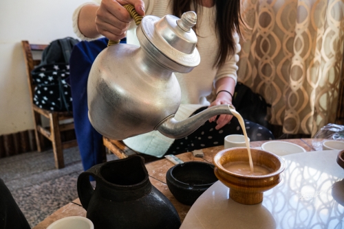 Thé au lait de Yak Kunming (REP073-47556)