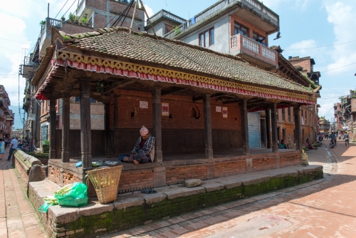 Vendeur de rue Bhaktapur (REP079-53523)