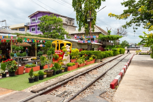 la gare de Maeklong (REP127_90048)